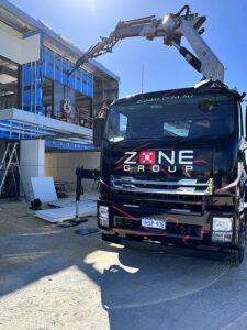 Zone Truck with Oktopus Vacuum Lifter